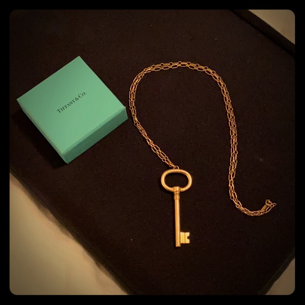 Tiffany & co. Gold key with 26” chain
